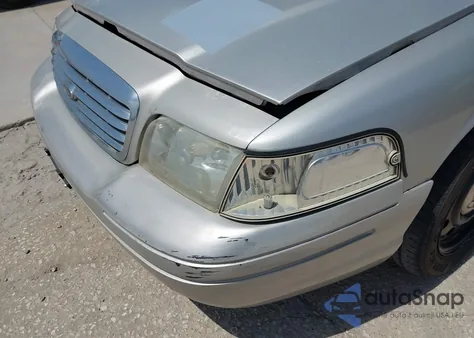 2009 Ford Crown Victoria Police/Police Interceptor z USA, uszkodzony, nr VIN 2FAHP71V29X102762